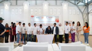 Pos Indonesia & Lion Air Group