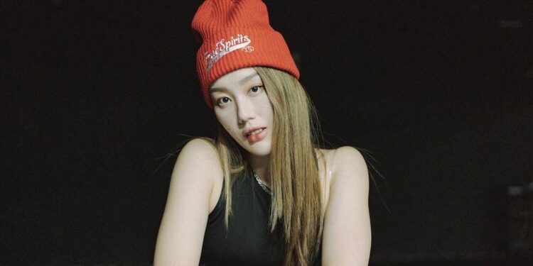 Kerjasama Dengan Musisi Swedia, Ticya Bawa Musik K-Pop Lewat Lagu 'Go Solo' 1 Ticya