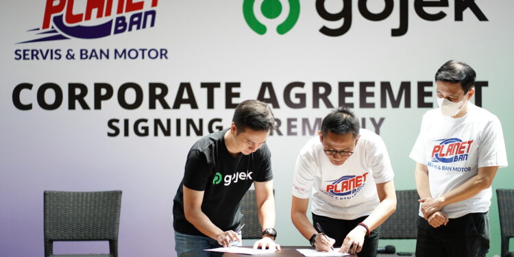 Planet Ban Perkuat Kerja Sama Strategis dengan Gojek 1 PT Surganya Motor Indonesia (Planet Ban