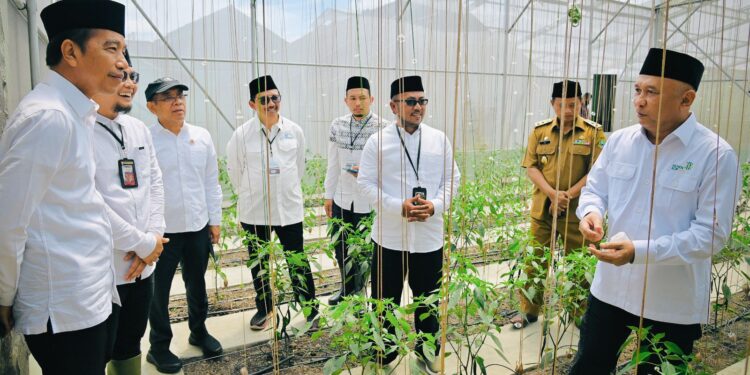 Presiden Jokowi: Kopontren Al-Ittifaq Menjadi Role Model Bagi Koperasi-koperasi Pesantren Dalam Menjalankan Bisnis Pertanian