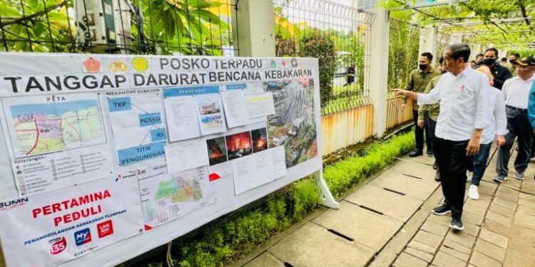 Presiden Instruksikan Menteri BUMN dan Gubernur DKI Segera Cari Solusi Kebakaran Plumpang 1 Kebakaran Pelumpang