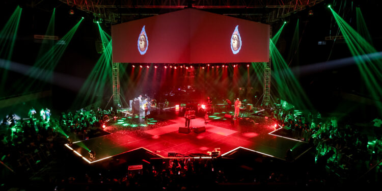 New Live Show – An Extraordinary Show Konser Special Shows Lintas Negeri Yang Apik Sukses Menghibur Para Penggemar Hindia, Junny Dan Phum Viphurit Di Jakarta 1 New Live Show