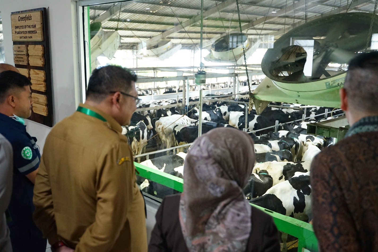 Peringati Hari Susu Sedunia 2023, Greenfields Indonesia Tegaskan Komitmen Dukung Kesehatan dan Kesejahteraan Masyarakat 2 PT Greenfields Dairy Indonesia
