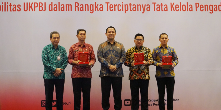 64 Pemda yang Memiliki Unit Kerja Pengadaan Proaktif 1 64 Pemda yang Memiliki Unit Kerja Pengadaan Proaktif