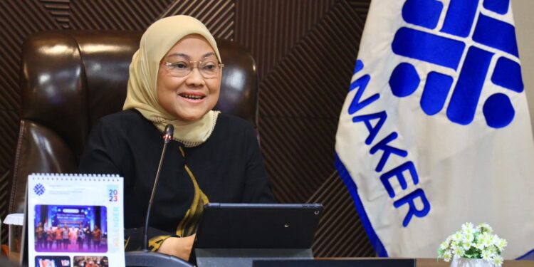 Menaker Ida Ajak Masyarakat Lebih Selektif Memilih Informasi Kerja di Luar Negeri