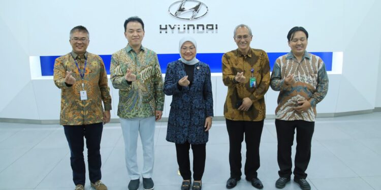 Kemnaker dan Hyundai Motor Manufacturing Indonesia Kerja Sama Pelatihan Teknisi Kejuruan Kendaraan Listrik 1 Kemnaker dan Hyundai Motor Manufacturing Indonesia Kerja Sama Pelatihan Teknisi Kejuruan Kendaraan Listrik