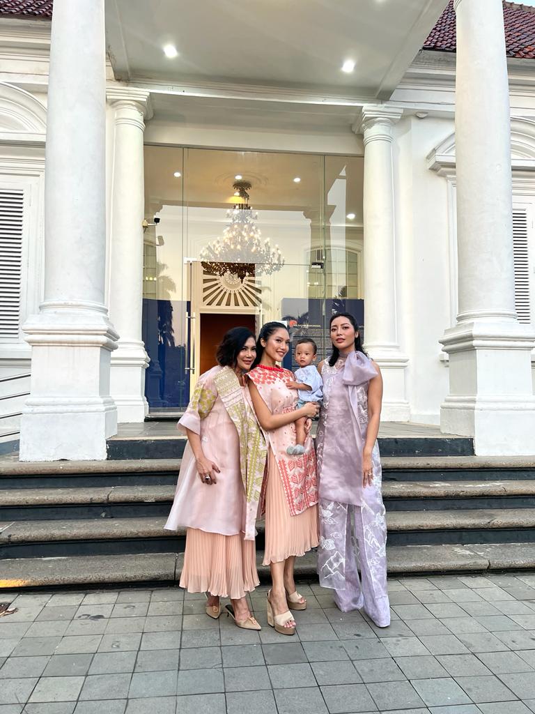 IMG 20230615 WA0007 - Cerminkan Hubungan Erat Ibu dan Anak, Alto Privee x The Setyohadis Luncurkan Koleksi Sinergi