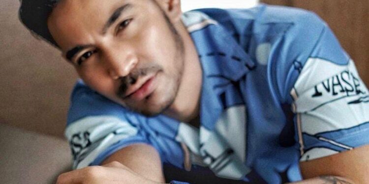 Koleksi Jam Tangan Mewah, Robby Purba Punya Toko Langganan