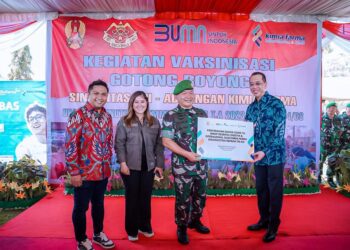 Kimia Farma Gandeng TNI AD Lakukan Vaksinasi ke Pelosok Negeri