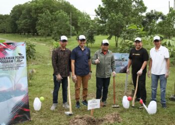 Jasa Raharja dan PT Tunas Dwipa Matra Laksanakan Penanaman 1.000 Pohon di Lampung