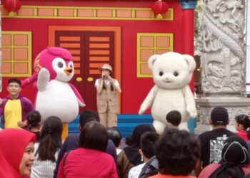 Hadirkan Special Live Show: Badanamu "Dino Bus Adventure", Old Shanghai Sedayu City Bikin Libur Sekolah Jadi Seru 1 Hadirkan Special Live Show: Badanamu “Dino Bus Adventure”, Old Shanghai Sedayu City Bikin Libur Sekolah Jadi Seru
