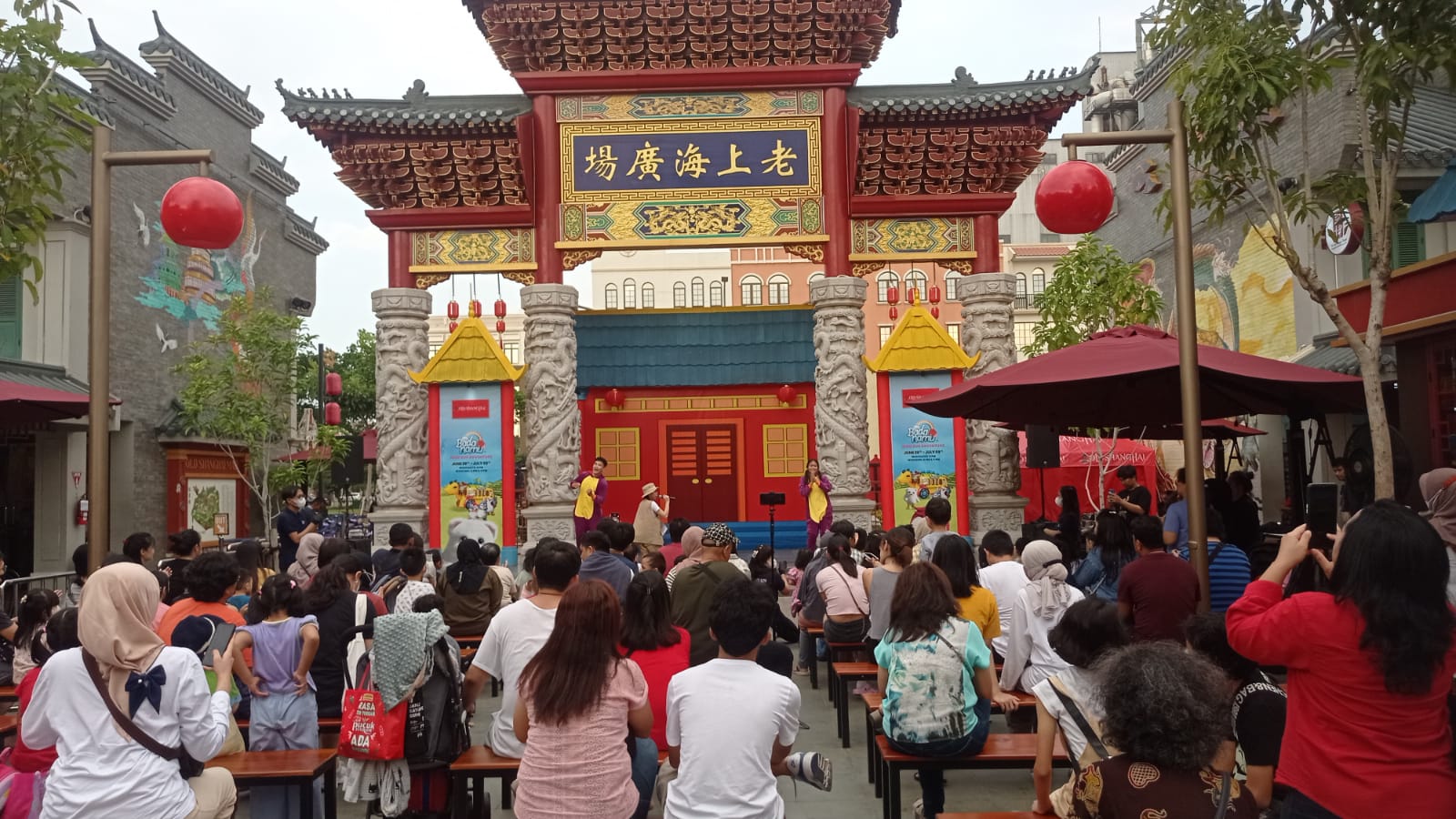 Hadirkan Special Live Show: Badanamu "Dino Bus Adventure", Old Shanghai Sedayu City Bikin Libur Sekolah Jadi Seru 2 IMG 20230701 WA0002 - Hadirkan Special Live Show: Badanamu "Dino Bus Adventure", Old Shanghai Sedayu City Bikin Libur Sekolah Jadi Seru