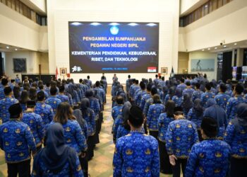 Pengambilan sumpah PNS