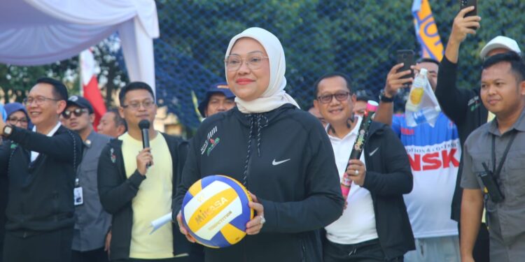 Menaker Ida Fauziyah Buka Pekan Olahraga Antarpekerja Kawasaan Industri