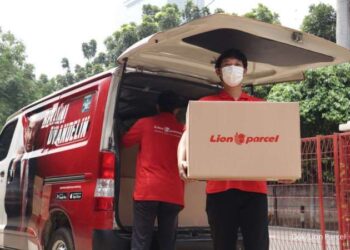 Lion Parcel
