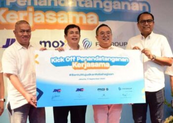 FIF GROUP