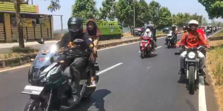 Tujuh Komunitas Motor Edukasi Anak Yatim Tentang Safety Riding 1 Tujuh Komunitas Motor Edukasi Anak Yatim Tentang Safety Riding
