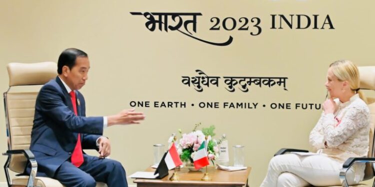 Presiden Jokowi dan PM Italia Bahas Kerja Sama dan Investasi di Pertemuan Bilateral 1 PM Italia