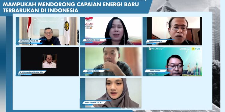 Dinilai tidak efektif Dorong Capaian EBT 2025, Revisi Permen PLTS Atap Perlu dikaji Ulang 1 Peraturan Menteri ESDM No.26 Tahun 2021