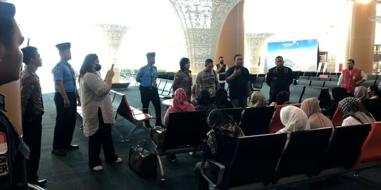 Kemnaker Cegah Keberangkatan 32 Calon Pekerja Migran Nonprosedural 1 Kemnaker Cegah Keberangkatan 32 Calon Pekerja Migran Nonprosedural