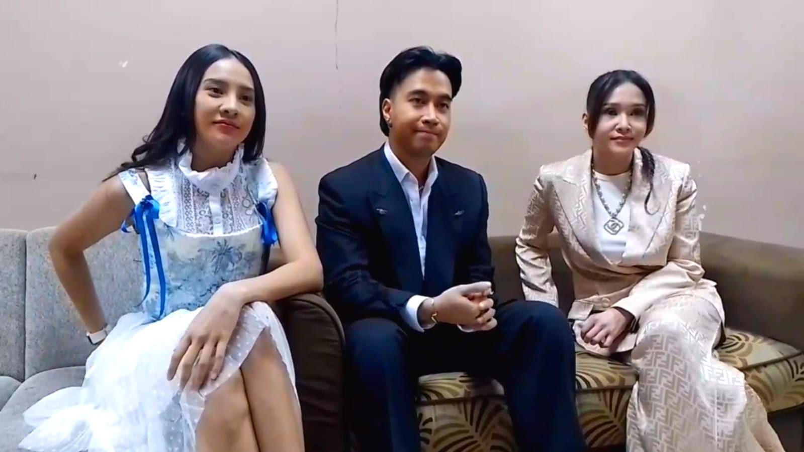 Sukses Bikin Vidi Nangis, Rowi Lolos ke Grand Final 'KFC Mencari Bucket' 2 IMG 20231009 WA0003 - Sukses Bikin Vidi Nangis, Rowi Lolos ke Grand Final 'KFC Mencari Bucket'