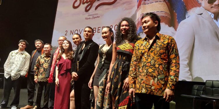 Syuting Film Nona Manis Sayange, Haico Van Der Veken Kagumi Keindahan Alam Labuan Bajo