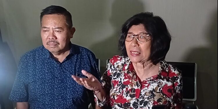 Kembali ke Mabes Polri, Mintarsih Berharap Kasusnya dengan Keluarga Suami Nikita Willy Cepat Selesai 1 Kembali ke Mabes Polri, Mintarsih Berharap Kasusnya dengan Keluarga Suami Nikita Willy Cepat Selesai