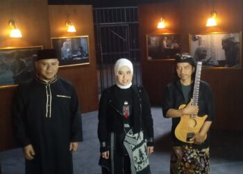 Kolaborasi Dewa Budjana, Putri Ariani dan Fadly Dalam Ost Hamka & Siti Raham