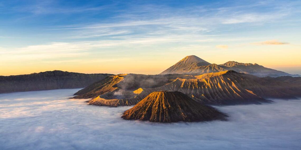 Pesona Alam Nusantara: Petualangan Seru di Taman Nasional Bromo-Tengger-Semeru 1 Taman Nasional