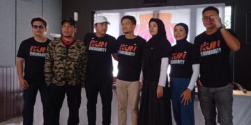 Dimas Seto dan Dhini Aminarti Ajak Puluhan Artis Ikut Berdonasi ke Palestina Lewat ‘Run For Humanity’