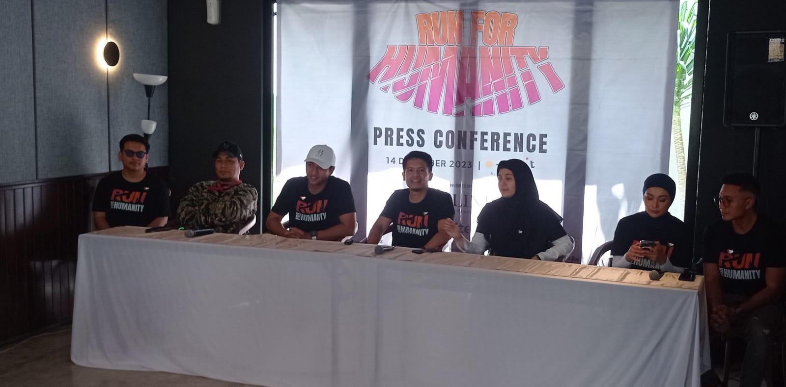 IMG 20231215 WA0023 - Dimas Seto dan Dhini Aminarti Ajak Puluhan Artis Ikut Berdonasi ke Palestina Lewat 'Run For Humanity'