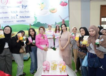 Influencer Louisse Scarlett Tambahkan Pesona pada Peluncuran Varian Terbaru Vienna Milk Series di Jakarta X Beauty 2023