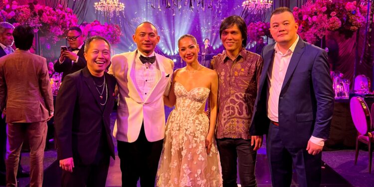 Once Mekel Meriahkan Pernikahan BCL-Tiko dengan Suara Emasnya