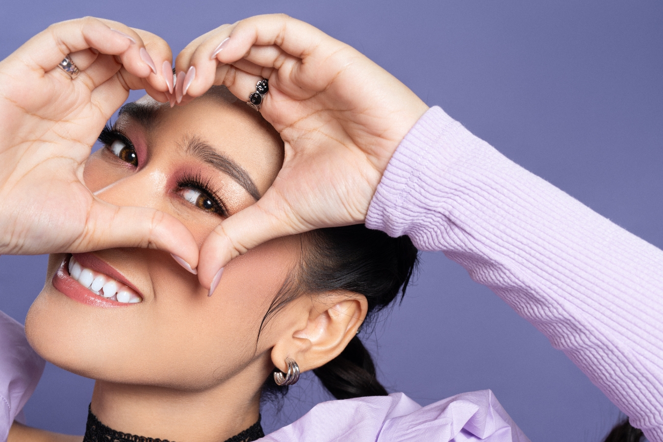 Picsart 23 12 15 15 46 17 815 - Amanda Caesa Kembali Memikat Hati Penggemar dengan Single Terbarunya, "Don't Play"