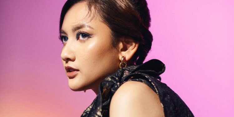 Meiska Adinda Rilis Single Terbaru Telat Cemburu Dengan Nuansa Pop RnB 1 Meiska Adinda Rilis Single Terbaru Telat Cemburu Dengan Nuansa Pop RnB