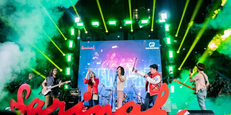 Rayakan Malam Tahun Baru, Ribuan Penonton Hadiri Acara Malam Muda Mudi di Sarinah Tahun 2023