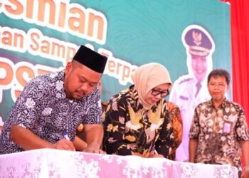 SIG dan Pemkab Gresik Teken Kerjasama Pemanfaatan Bahan Bakar Alternatif dari Sampah 1 PT Semen Indonesia (Persero) Tbk