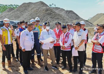 menteri perhubungan