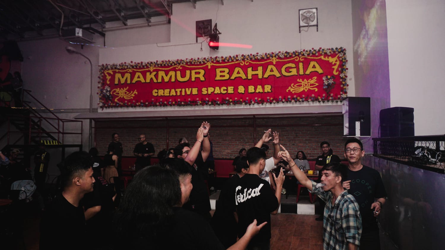 Dukung Pelaku Industri Hiburan, Rizky Febian Meriahkan Pembukaan Makmur Bahagia Kemang 2 IMG 20240301 WA0003 - Dukung Pelaku Industri Hiburan, Rizky Febian Meriahkan Pembukaan Makmur Bahagia Kemang