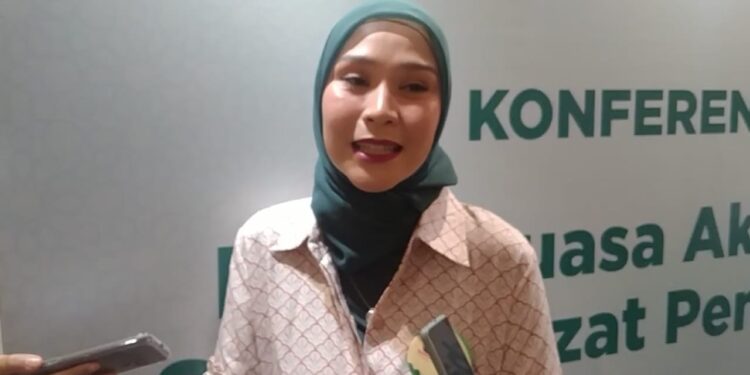 Zaskia Adya Mecca Ajarkan Kebaikan dan Kedermawanan pada Anak Selama Ramadhan