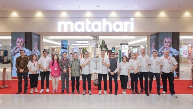 Matahari Membuka Gerai Baru di AEON Deltamas, Hadirkan Konsep Gerai yang Berbeda 1 Matahari Membuka Gerai Baru di AEON Deltamas, Hadirkan Konsep Gerai yang Berbeda