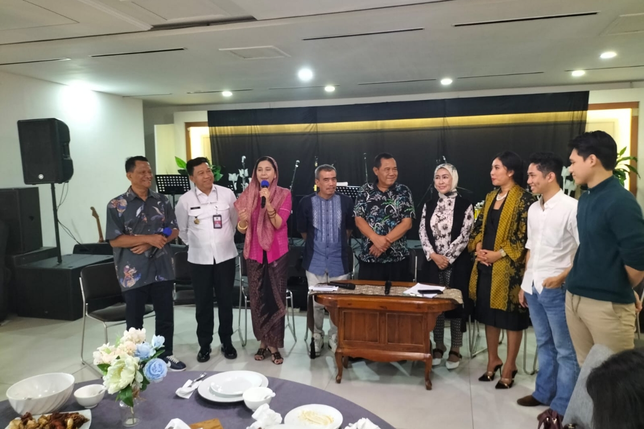 Picsart 24 03 08 07 11 35 843 - Ayu Azhari Menggelar Perayaan Meriah untuk Memperingati Hari Musik Nasional