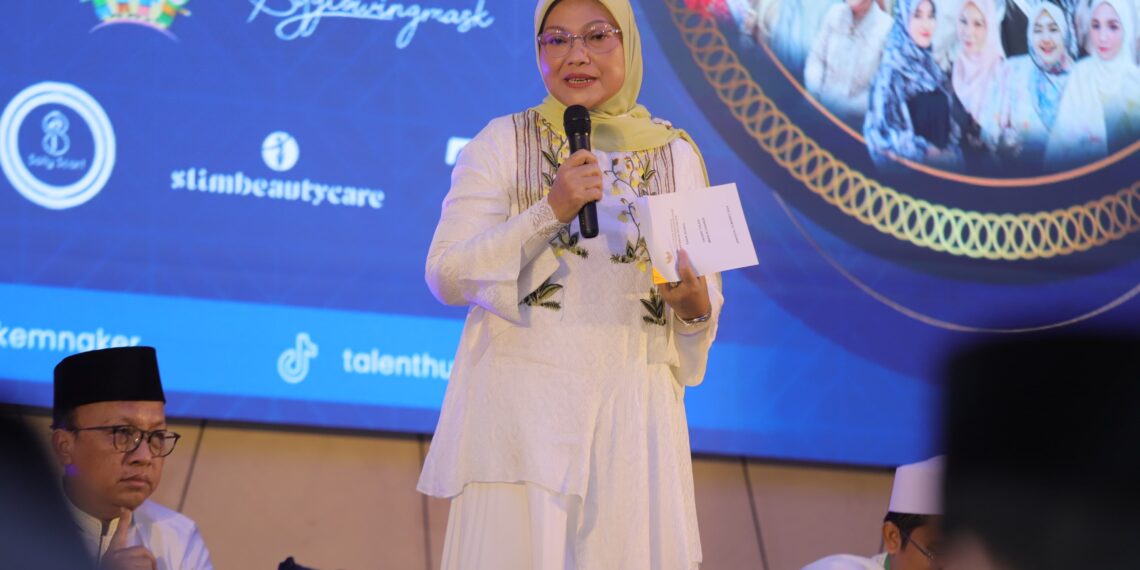 Menaker: "Melalui Pusat Pasar Kerja, Pemerintah ingin Menjadi Mak Comblang. 1 Menaker: “Melalui Pusat Pasar Kerja, Pemerintah ingin Menjadi Mak Comblang.