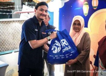 BRI Danareksa Sekuritas Berbagi Ratusan Paket Sembako di 8 Kota di Indonesia 3 BRI Danareksa Sekuritas