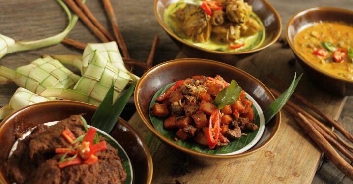 Merayakan Hari Raya Idul Fitri dengan Sensasi Lebaran di Aviary Bintaro