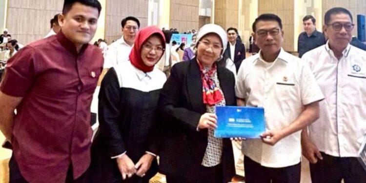 Ridho Pandoe Menyuarakan Optimisme di Pameran PERIKLINDO Electric Vehicle Show (PEVS) 2024