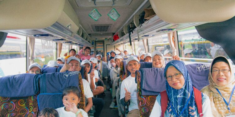 Dukung Program Mudik Asyik Bersama BUMN 2024, Sarinah Berangkatkan Pemudik ke Semarang