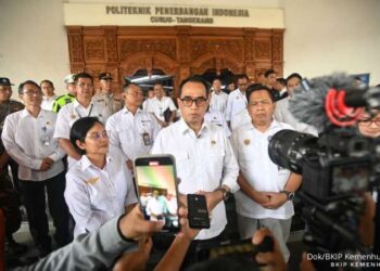 Menteri Perhubungan