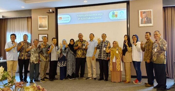 Tingkatkan Kualitas Pendidikan Vokasi, Daihatsu Jalin Kerjasama dengan 157 SMK di Indonesia 1 Tingkatkan Kualitas Pendidikan Vokasi, Daihatsu Jalin Kerjasama dengan 157 SMK di Indonesia