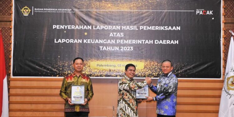 Kinerja Positif, Pemkab OKU Timur Kembali Raih WTP 2023 1 Kinerja Positif, Pemkab OKU Timur Kembali Raih WTP 2023
